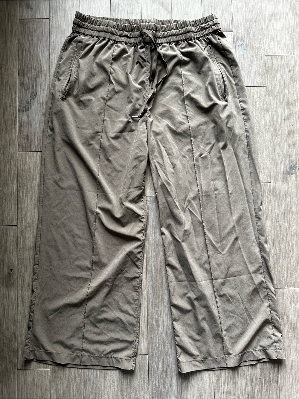 TNA Wide-Leg Drawstring Joggers - Light Brown Tan XL - Picture 4 of 8